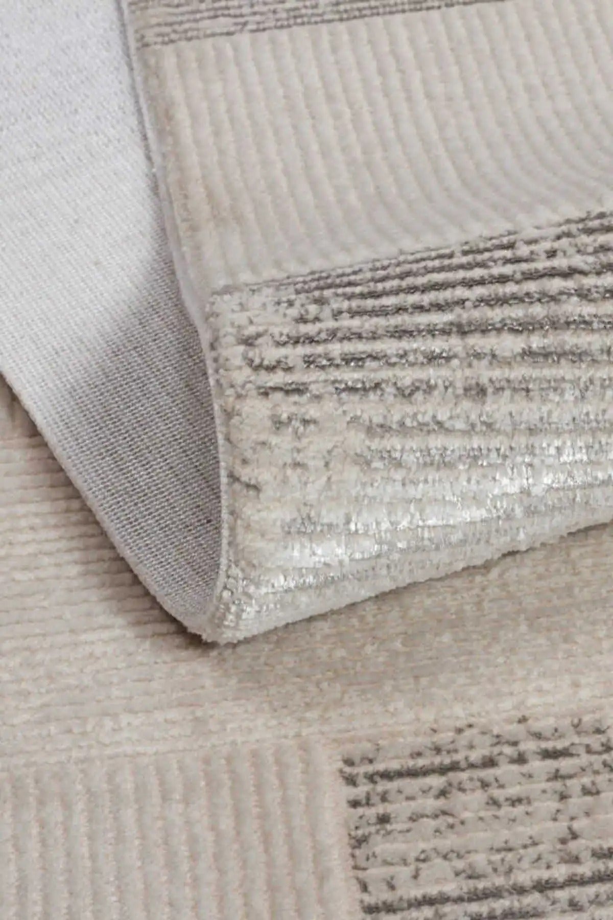 Arvessa MD06 Krem Gri Kare Desenli Polyester Halı - Görsel 1