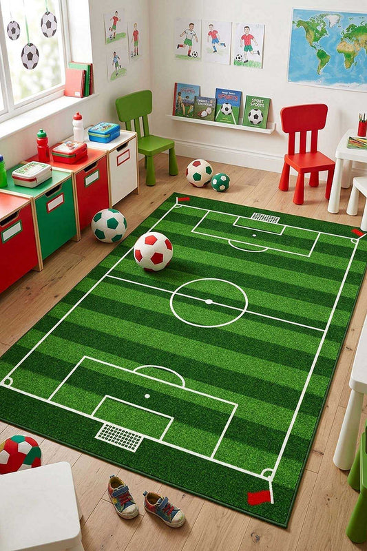 TD2201-00 Yeşil Futbol Sahası Desenli Yıkanabilir Dijital Baskı Çocuk Halısı — Görsel 1